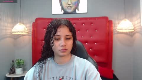 Maya online show from December 23, 11:57 am