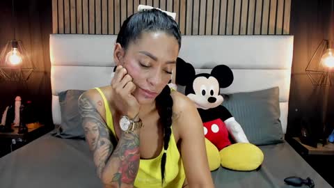 Nicolle Ruselle   Hello my lovely  schedule for great fun from  630 am and end 800 pm Colombian time I wait for you online show from February 5, 9:18 pm