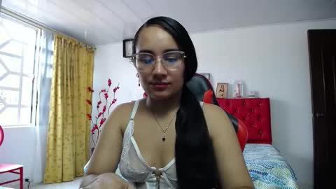 Maylin  online show from March 23, 7:20 pm