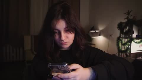Snapshot of maymary_ chatting on December 22, 6:28 am Mary . online show from December 22, 6:28 am