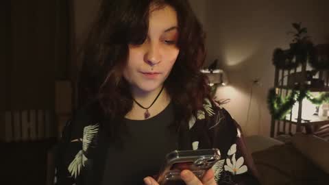 Snapshot of maymary_ chatting on January 2, 6:18 am Mary . online show from January 2, 6:18 am