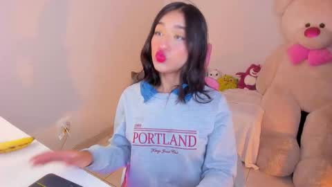 may online show from February 19, 10:30 pm