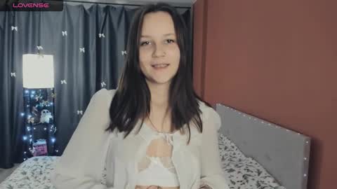 May online show from December 19, 7:06 pm