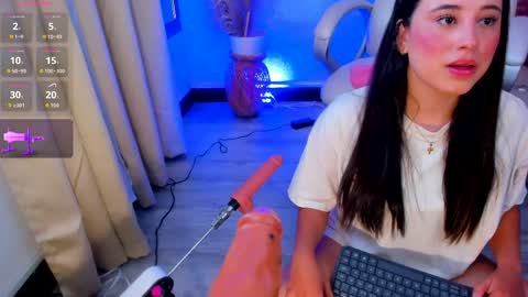 Camila online show from May 7, 1:48 pm