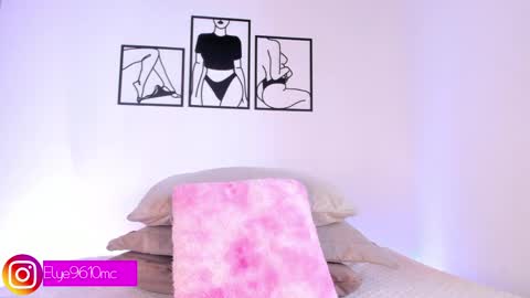 Ellie online show from May 26, 10:20 pm