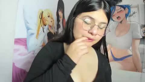 mackenna av online show from October 31, 11:36 am