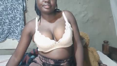Snapshot of mdivah chatting on February 19, 7:05 pm mdivah online show from February 19, 7:05 pm