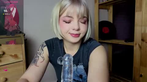 me1inmonro online show from November 28, 6:16 am