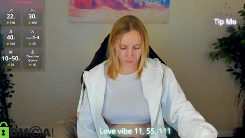 Melissa online show from May 25, 1:04 am