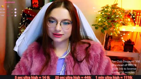 Hanna online show from December 8, 11:40 pm