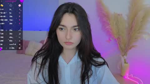 Dina online show from May 19, 9:22 pm