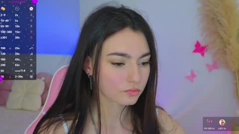 Dina online show from May 25, 9:03 pm