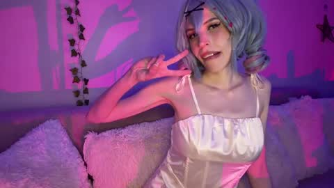 Nicole online show from May 16, 8:08 pm