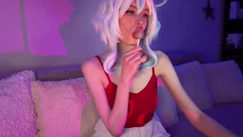 Nicole online show from May 26, 7:02 pm