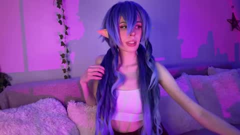 Nicole online show from May 22, 6:28 pm