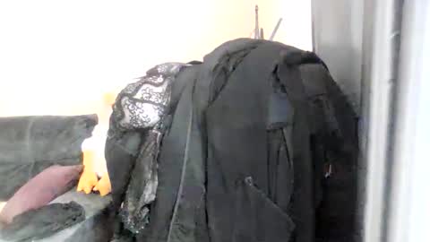 Snapshot of medjik_lool chatting on October 9, 7:12 am Oltereodora-lima online show from October 9, 7:12 am