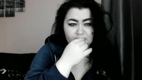 Snapshot of medjik_lool chatting on January 27, 6:52 am Oltereodora-lima online show from January 27, 6:52 am