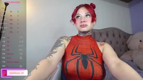 Snapshot of medusa_20 chatting on January 25, 8:21 am Johana online show from January 25, 8:21 am