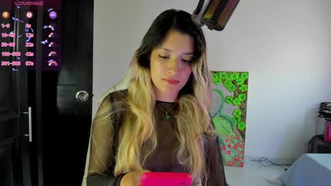 Snapshot of meduza_sexy_caramel chatting on January 2, 4:46 pm Baio online show from January 2, 4:46 pm