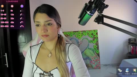 Snapshot of meduza_sexy_caramel chatting on December 18, 1:34 pm Baio online show from December 18, 1:34 pm