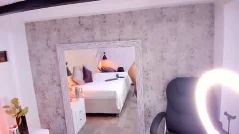 Megan online show from November 19, 3:17 am