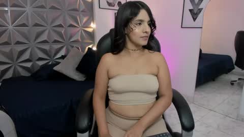 megan__monroe online show from May 1, 10:24 pm
