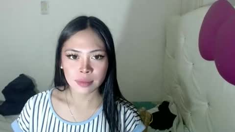 megan_fox_xoxo online show from December 19, 11:57 am