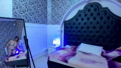 megan_jall online show from December 14, 3:01 am