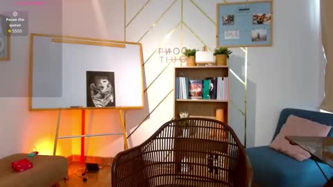 megan_saint online show from February 13, 1:35 pm