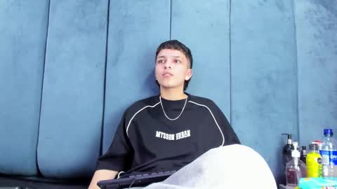 megan_thompsonn_ online show from March 6, 3:01 am