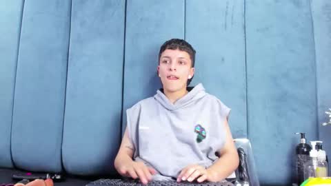 megan_thompsonn_ online show from February 15, 8:02 am