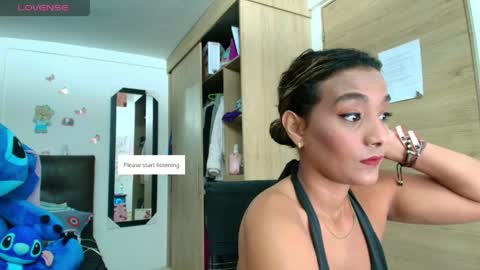 M E G A N   online show from April 4, 11:14 pm