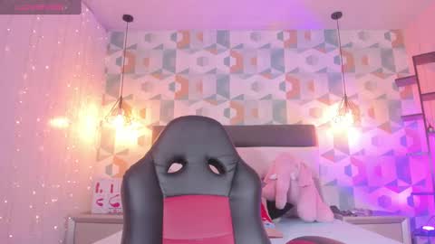 Megan  online show from December 16, 12:27 pm