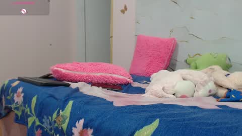 ---Megan--- online show from April 9, 4:01 pm