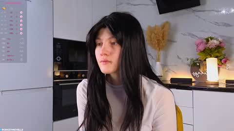 Michelle online show from December 12, 5:10 am