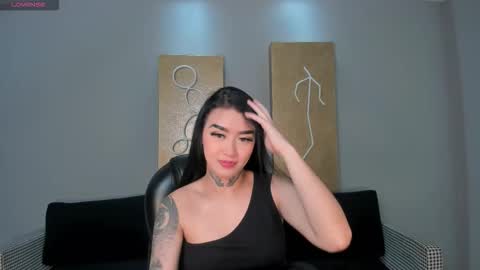 Megan Cross online show from December 3, 3:31 am