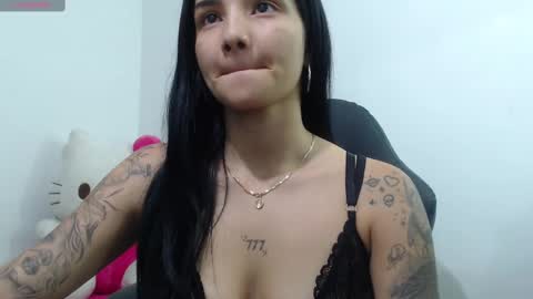 meganfox online show from February 11, 2:25 am