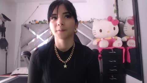 meganfox online show from October 27, 3:18 pm