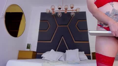 Megan Hofman online show from October 9, 7:40 pm