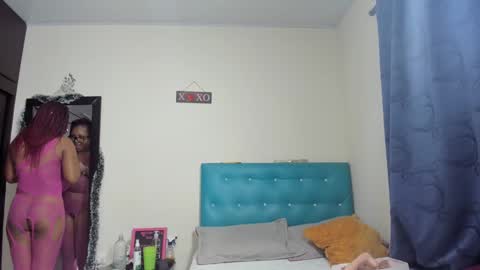 megan        online show from December 14, 4:56 am