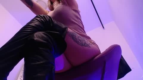MEGAN online show from May 6, 11:53 pm