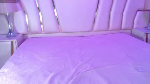 MeganMason  online show from September 27, 9:00 pm