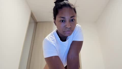 meganmir1 online show from January 25, 12:17 am