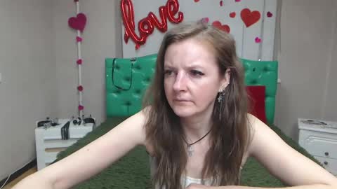MeganPirs online show from May 19, 3:02 am