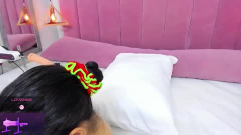 Megan  online show from December 4, 8:20 pm