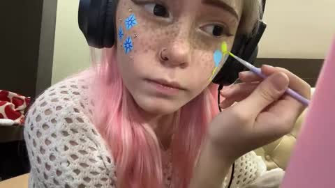 Hellas online show from November 18, 10:16 am