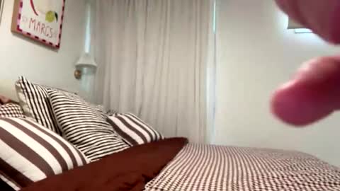 megatease online show from March 31, 5:07 am