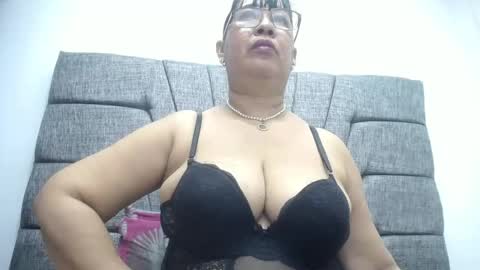 milfpleasure online show from May 16, 2:16 pm