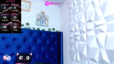Snapshot of meghan_crouch chatting on March 7, 6:00 pm MEGHAN online show from March 7, 6:00 pm