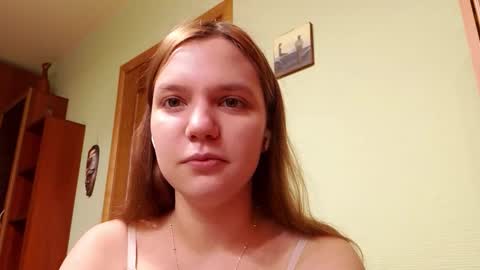 meghannaprill online show from January 12, 8:41 am